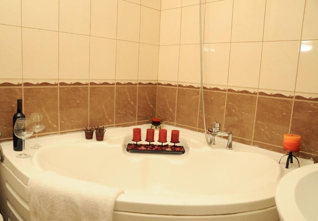 Hotel Royal Скопье Номер фото